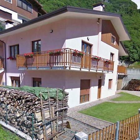 Casa Rosa Apartment Longarone Bagian luar foto